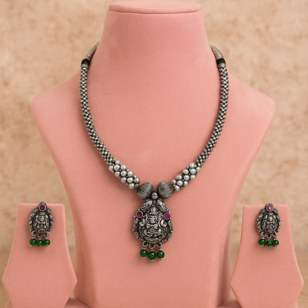 The goddess temple necklace