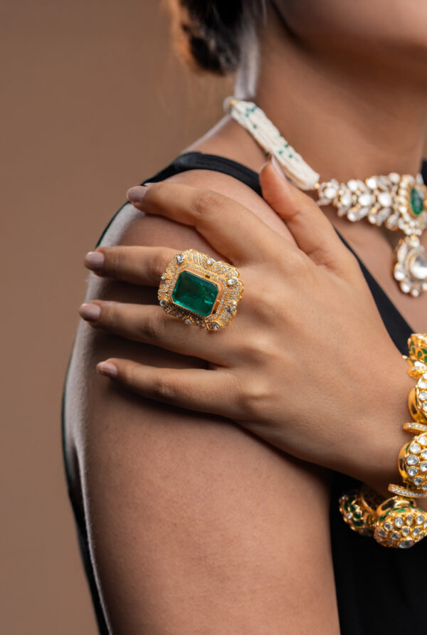 The Emerald Majesty Ring - Image 4