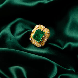 The Emerald Majesty Ring