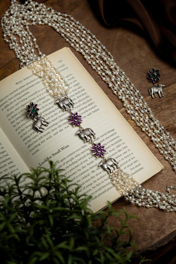 Vrindavan Cow Charm Necklace Set - Image 2