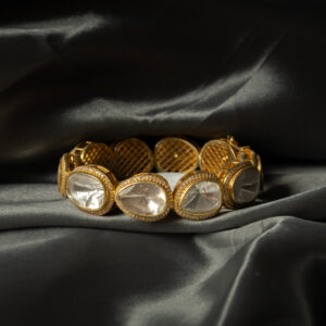 Regalia Moissanite Bangle